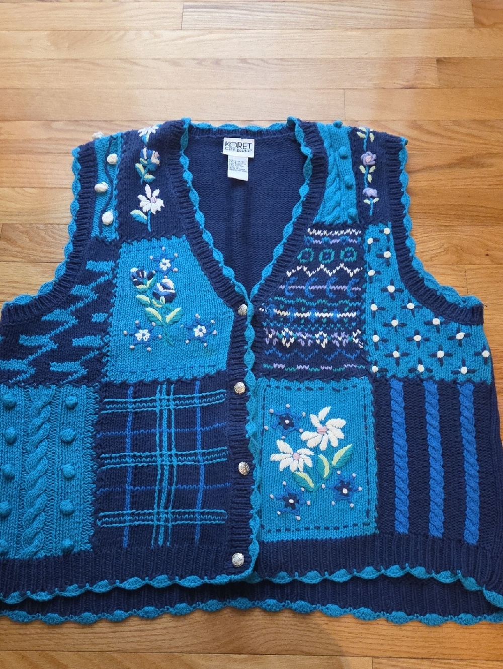 Koret Women's Teal and Navy Floral Patchwork V-Neck Sweater Vest